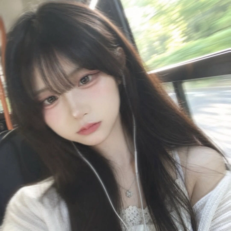 소다로 만들어 본 버스 안 셀카 !
모리걸 감성에 살짝 흔들린 느낌이라 느좋 . .  너무예쁨🍀

✧소다앱 ⇢ 홈 ⇢ AI 스타일⇢ 버스 모리걸

#SODA #소다 #모리걸 #모리걸샷 #셀카